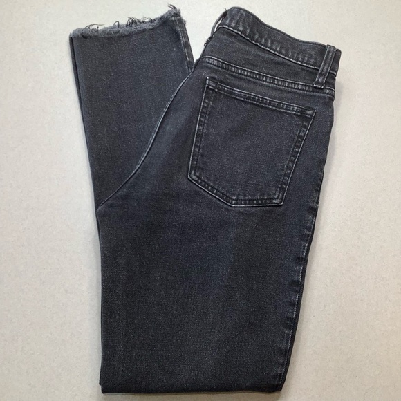 A&F Skinny High Rise Vent Hem 28 Short Washed Black Front Seam - Picture 2 of 8